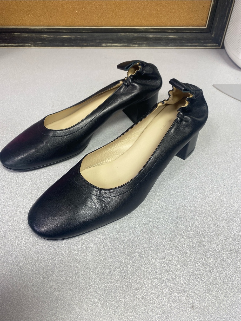 Everlane Black Leather Mid Block Heel Pumps
